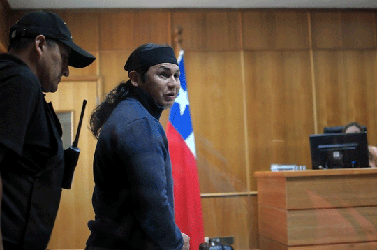 Mapuche prisoner Cristian Levinao was one of three prisoners to participate in a 39-day hunger strike protesting Chile’s controversial anti-terrorism law and its provision of anonymous witnesses for the prosecution. Photo by Fernando Lavoz